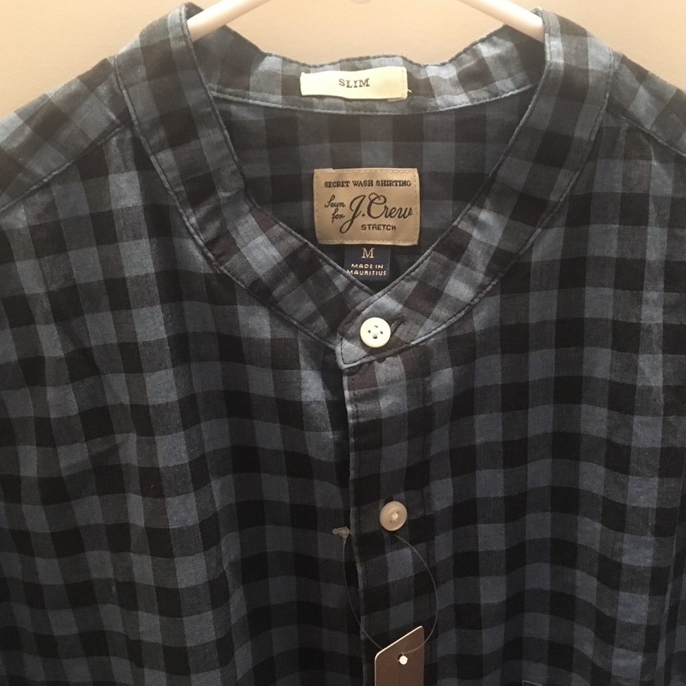 Men’s Plaid Button Down